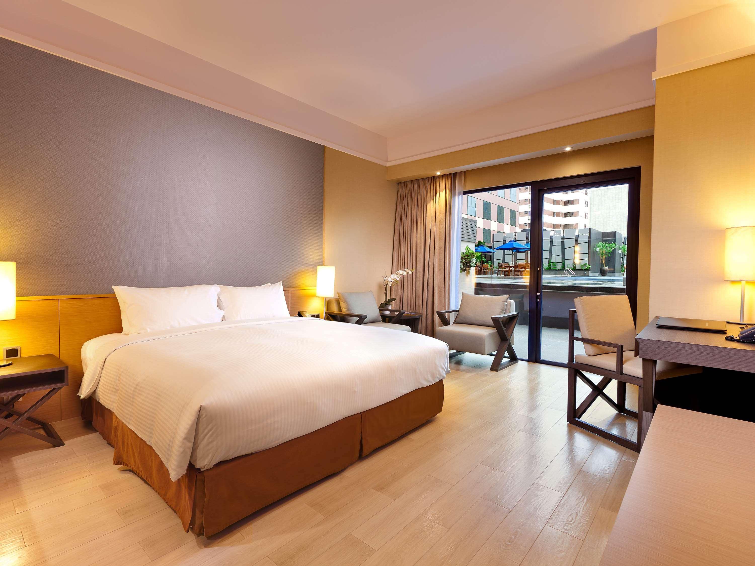 Grand Mercure Singapore Roxy Екстериор снимка