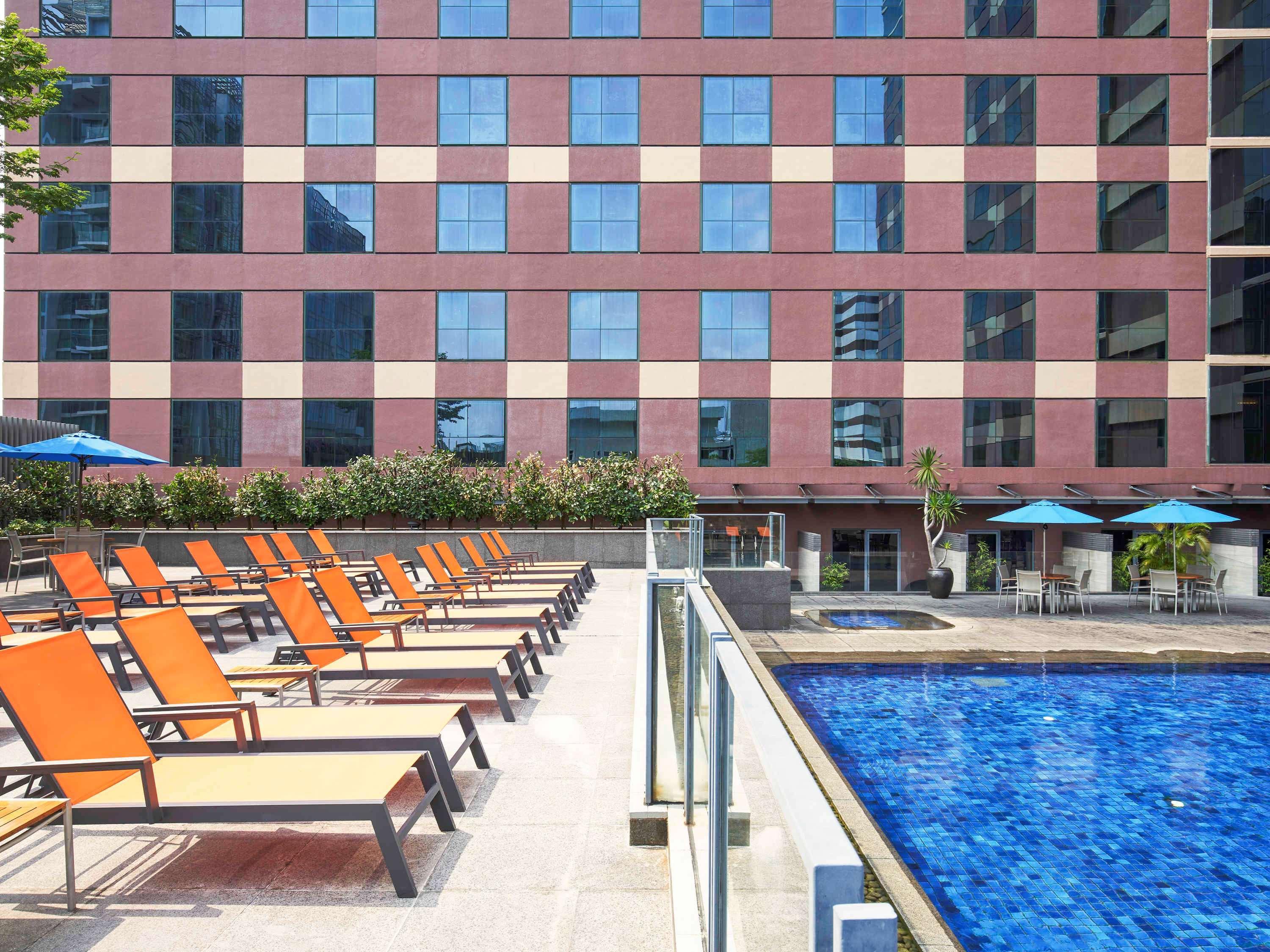 Grand Mercure Singapore Roxy Екстериор снимка