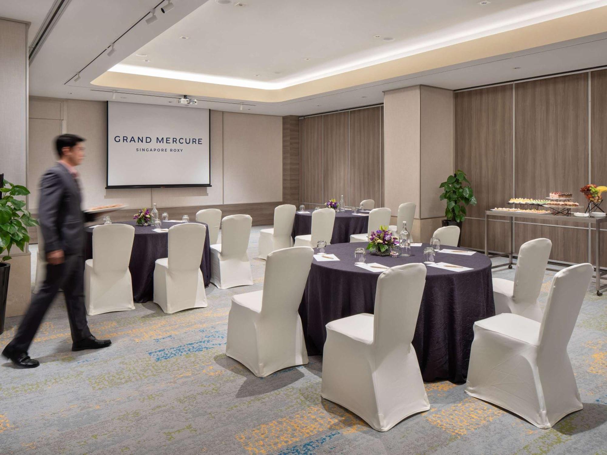 Grand Mercure Singapore Roxy Екстериор снимка