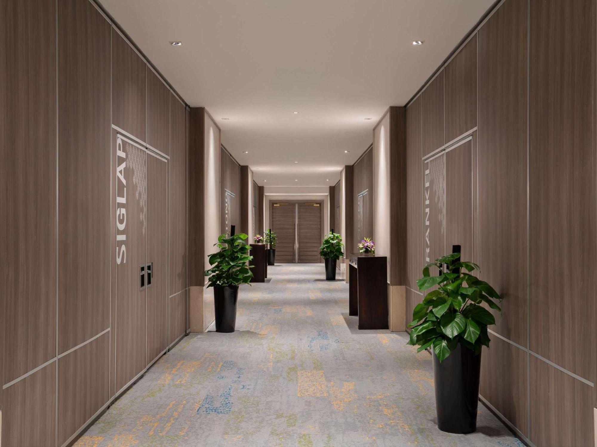 Grand Mercure Singapore Roxy Екстериор снимка