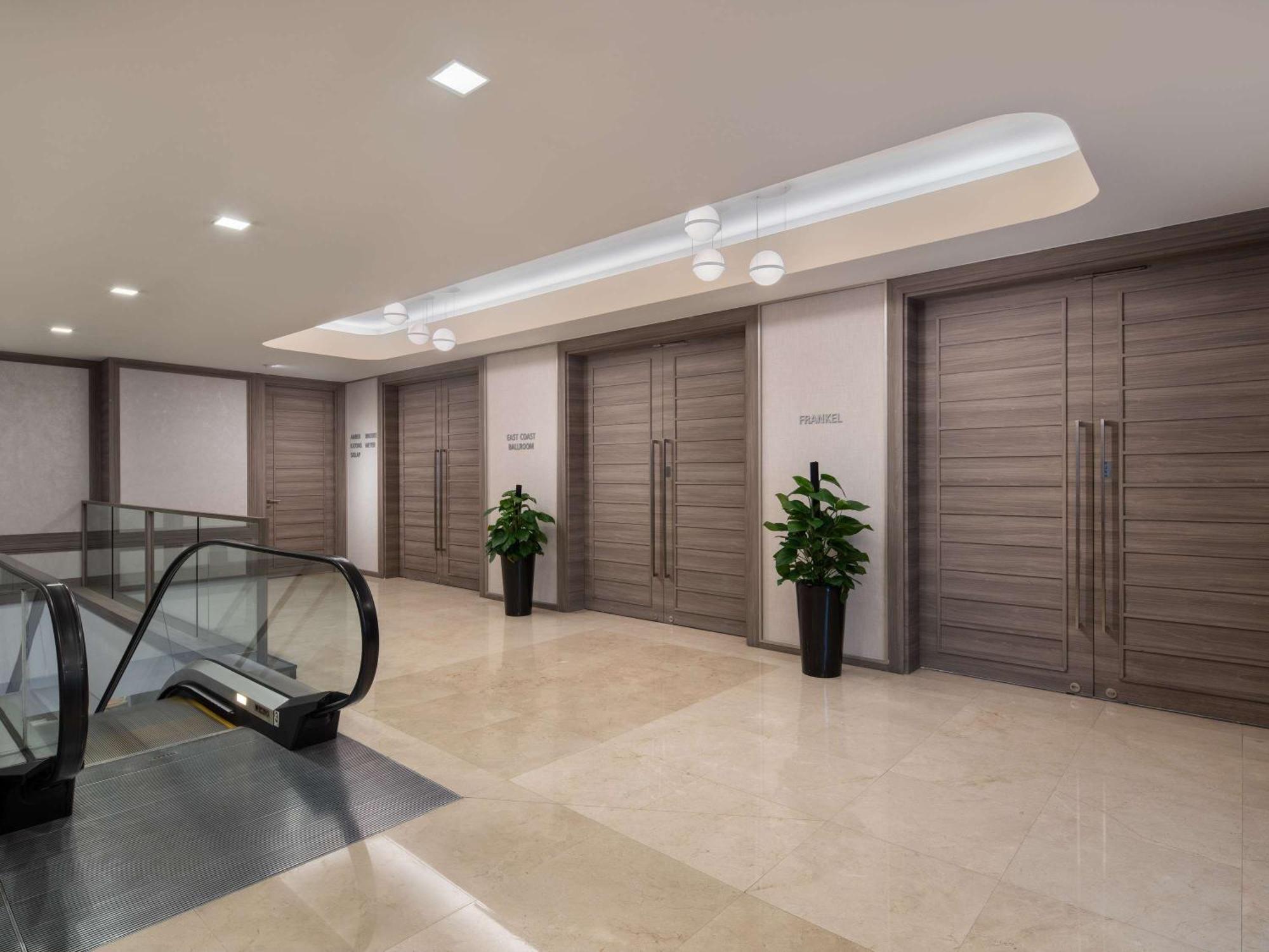 Grand Mercure Singapore Roxy Екстериор снимка