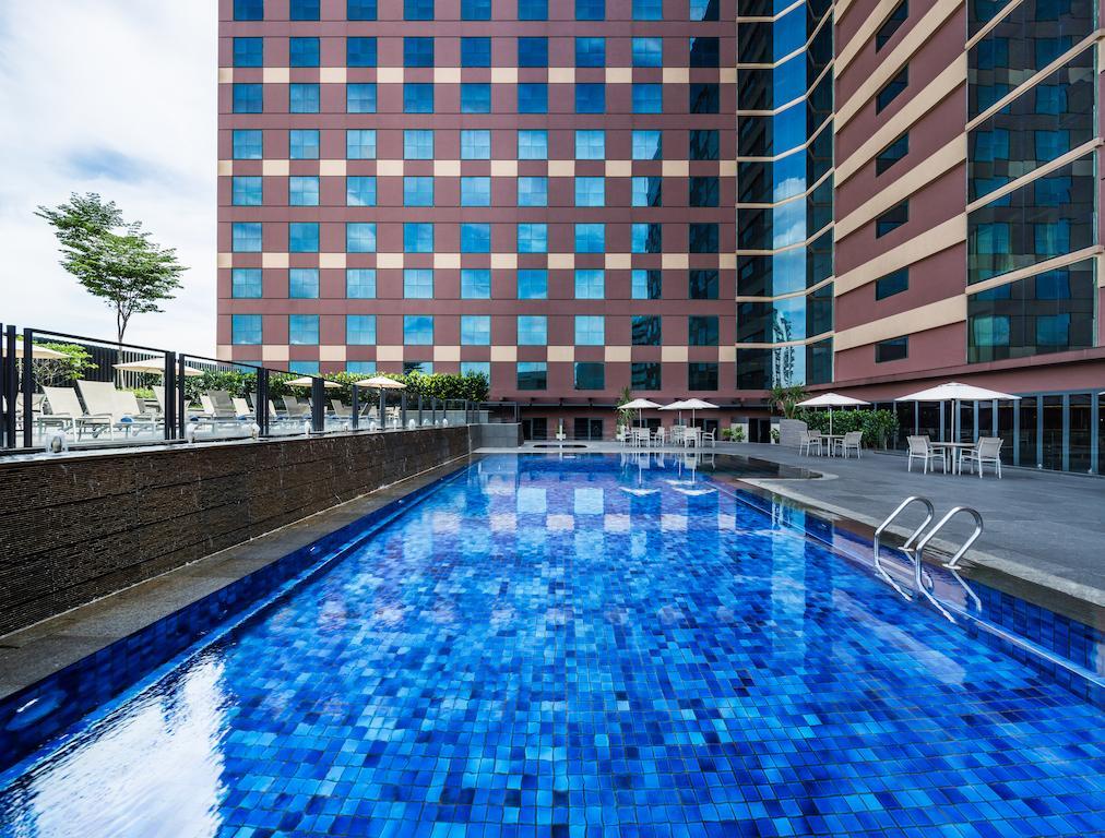 Grand Mercure Singapore Roxy Екстериор снимка
